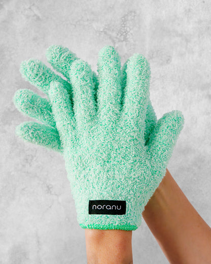 Grüner Abschminkhandschuh zur Make-up -Entfernung ohne Wattepads nur mit Wasser